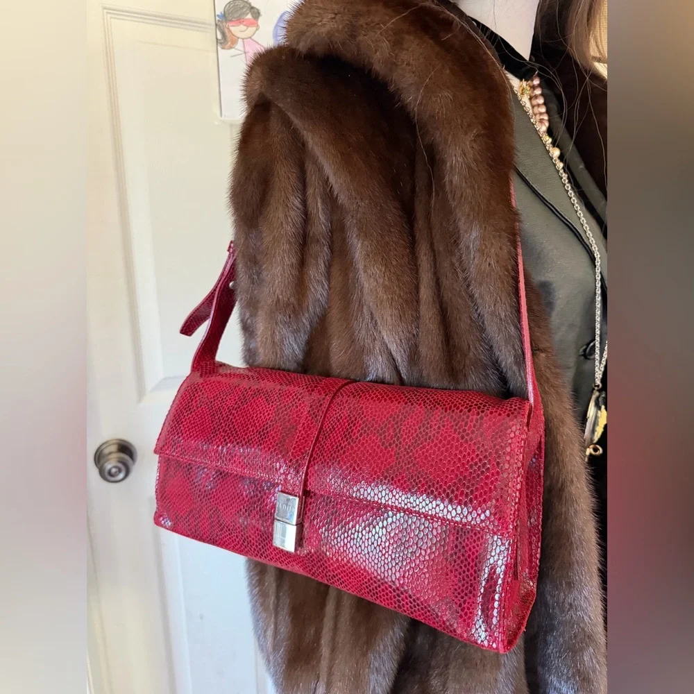 Zenith Python Red Bag - Picture 1 of 16